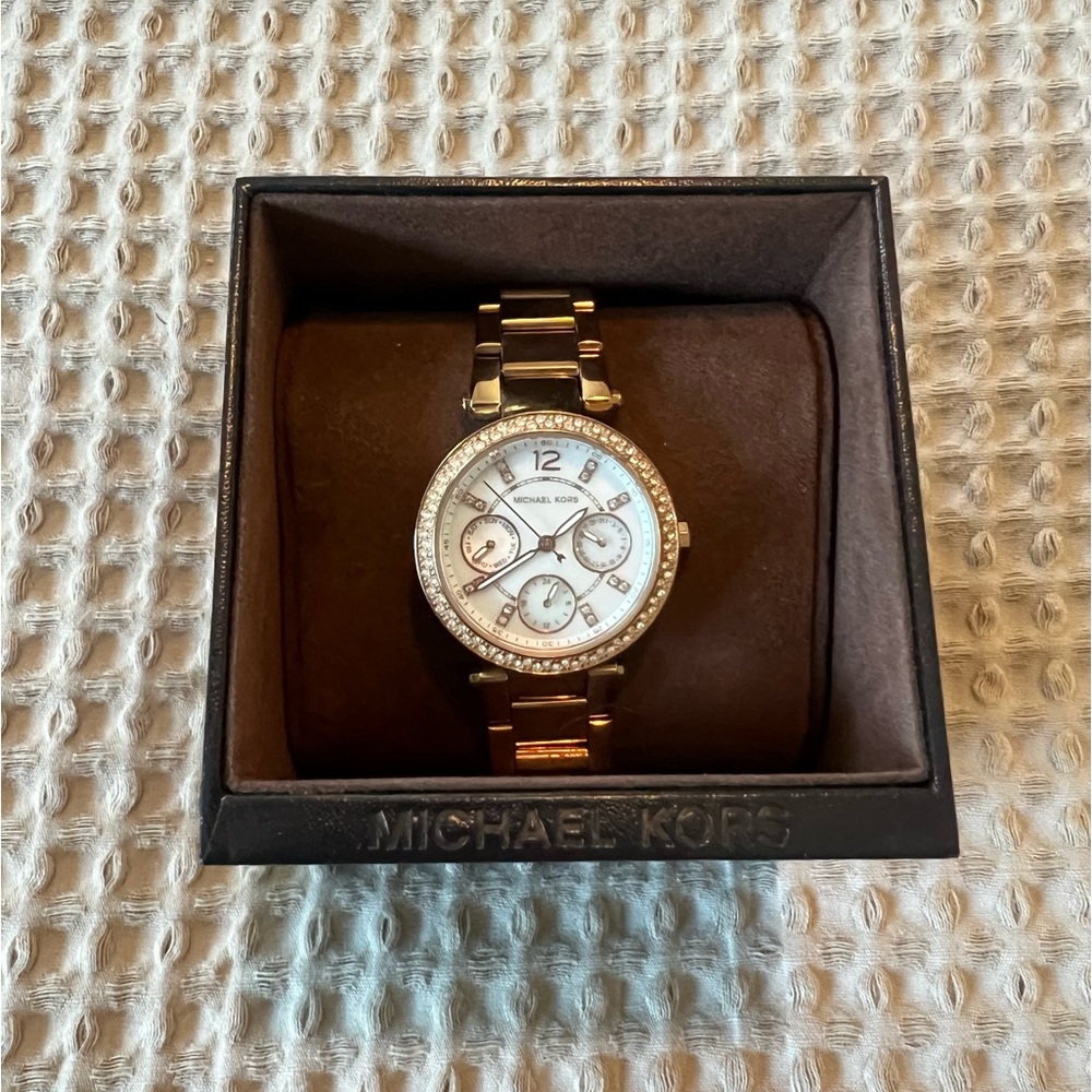 Michael Kors Watch - Picture 2 of 8